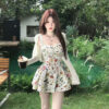 Sweet and spicy floral pattern square-neck fitted-waist short skirt