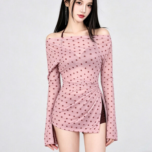 Slimming and gathering small breast split-style swimsuit