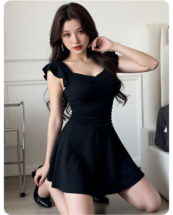 O1CN01y2qfcV1PZBQNi5TqX_!!2221539971854-0-cib Black one-piece swimsuit with a skirt-style
